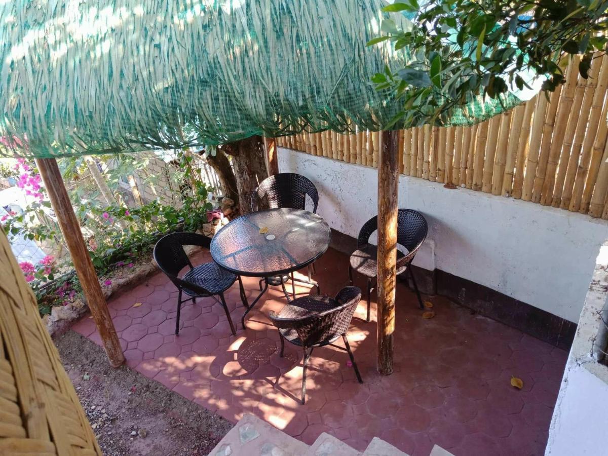 Purple Homestay Hillside Corón Exterior foto